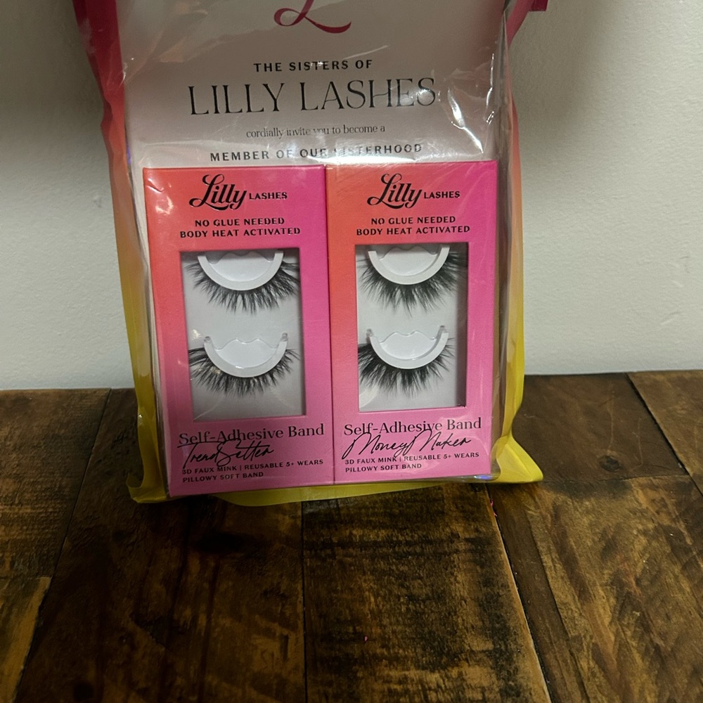 Brand new Lilly Lashes!!